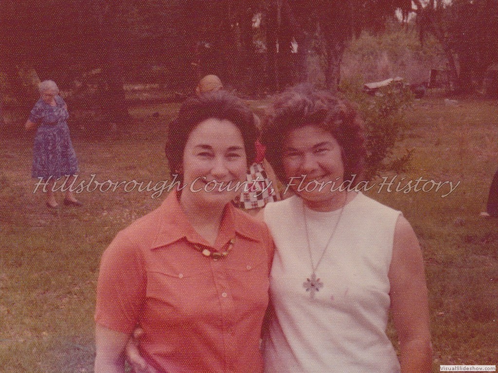 Lillian Buzbee Wieczorek and Nan Buzbee Pitts Hagin